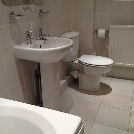Guest house Beechwood Close 3*